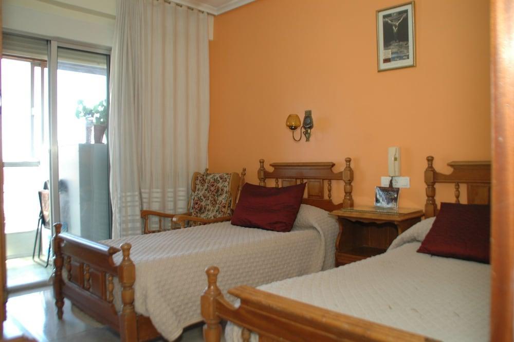 Hostal Ramon Y Cajal บายาโดลิด ภายนอก รูปภาพ